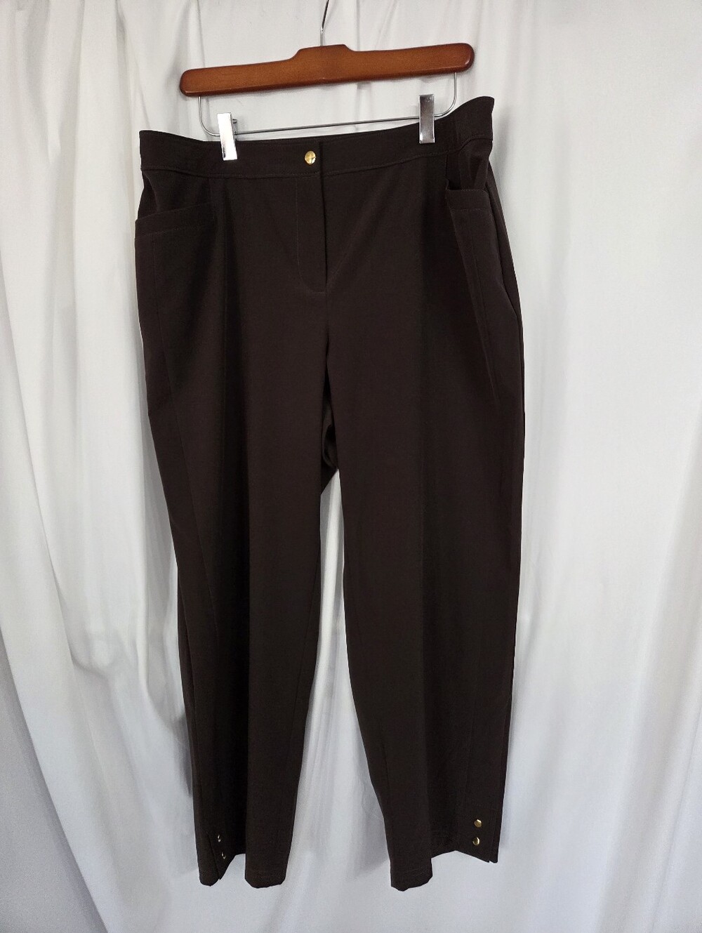 Zenergy By Chico's High-Rise Dark Brown Ankle/Cropped Tapered Pants Size 2(L)